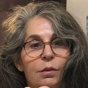 Meet your Posher, Lenore